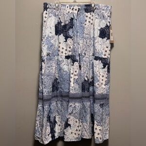 Frye & Co. Woman’s Long A-Line Skirt  Size X-Large